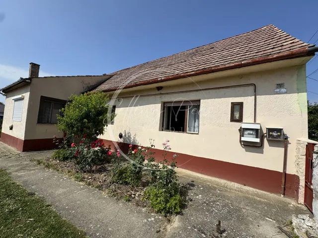 Eladó ház Szederkény 120 nm