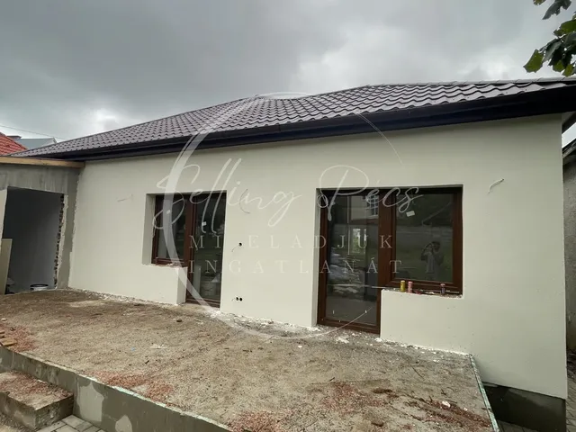 Eladó ház Pécs, Rigóder, Bártfa utca 100 nm