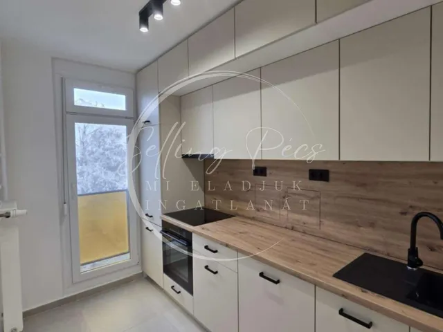 Eladó lakás Pécs, Egyetemváros 54 nm