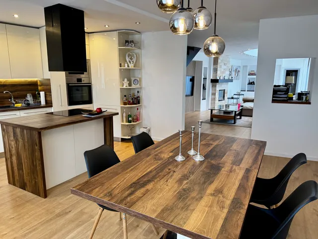 Eladó ház Pécs, Tettye, Cserző köz 235 nm