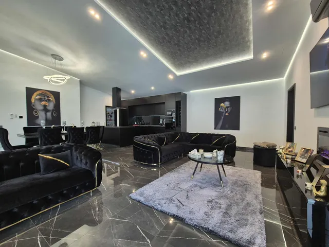 Eladó ház Pécs, Újhegy, Kakukk utca 150 nm