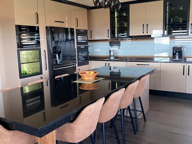 Eladó lakás Pécs, Donátus 129 nm