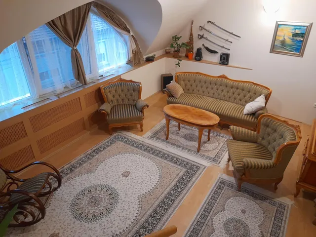 Eladó lakás Pécs, Mecsekoldal 120 nm