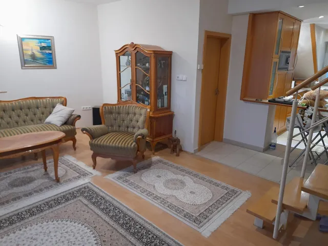 Eladó lakás Pécs, Mecsekoldal, Szőlő utca 120 nm