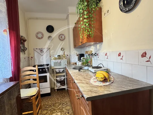 Eladó lakás Pécs, Ledina, Komlói út 52 nm