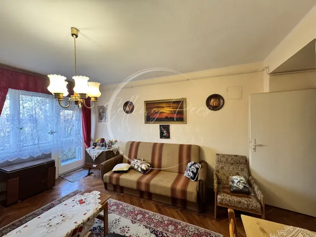 Eladó lakás Pécs, Ledina, Komlói út 52 nm