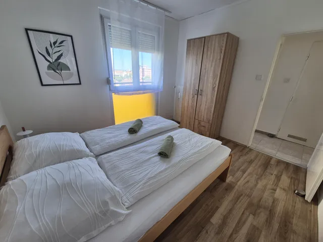 Eladó lakás Pécs, Belváros, József Attila utca 47 nm