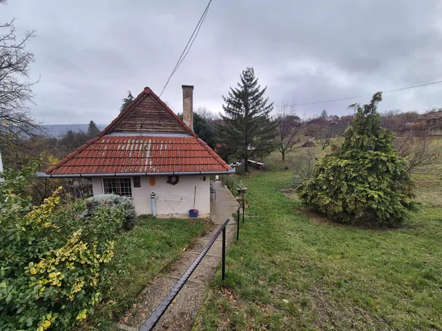 Eladó ház Pécs, Szabolcsfalu, Szüret utca 50 nm