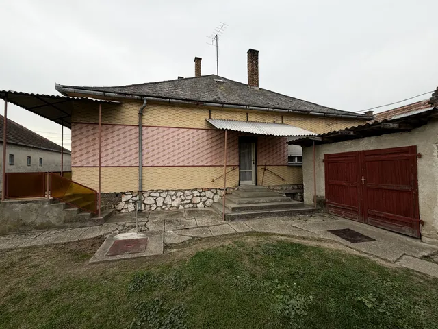 Eladó ház Felsőszentmárton 125 nm