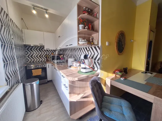 Eladó lakás Komló, Kökönyös 52 nm