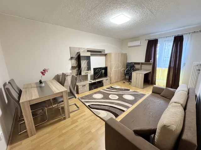 Kiadó lakás Pécs, Uránváros 40 nm