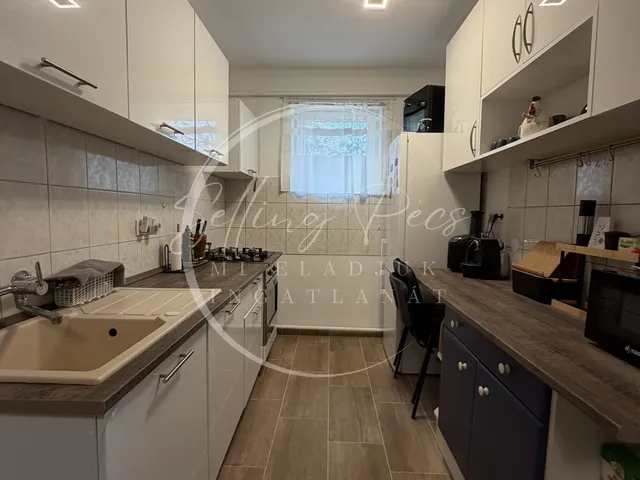 Eladó lakás Pécs, Rácváros 111 nm