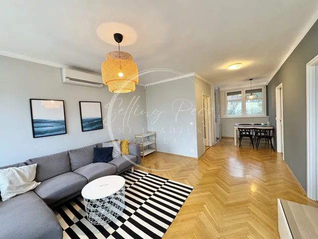 Kiadó lakás Pécs, Mecsekoldal 68 nm