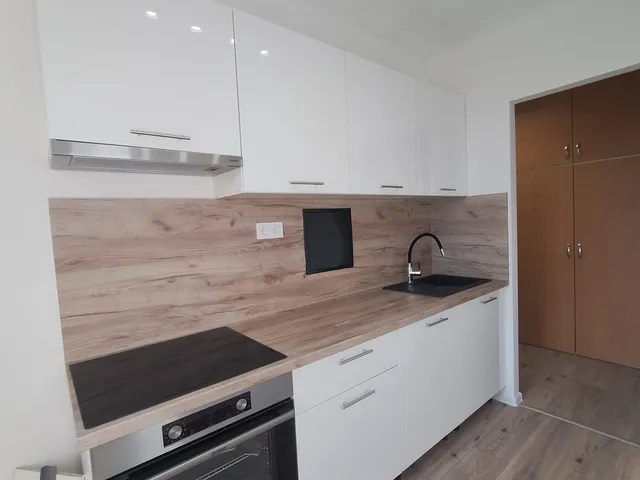 Eladó lakás Pécs, Egyetemváros, Építők útja 54 nm