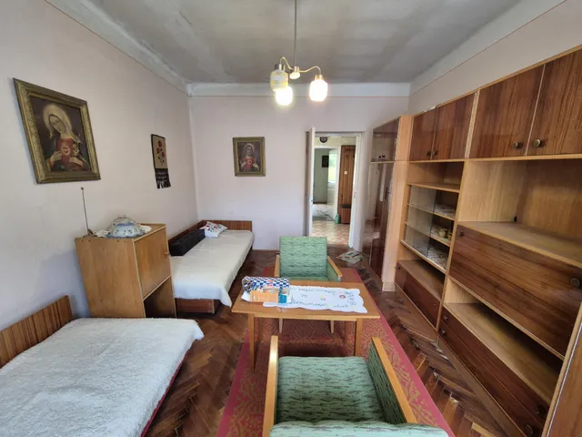 Eladó ház Szigetvár, Turbéki utca 76 nm