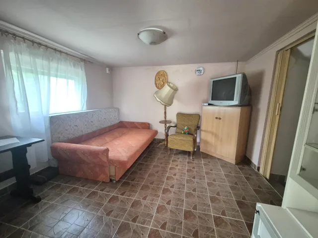 Eladó mezőgazdasági ingatlan Szigetvár, Becefa, Temető út  35 nm