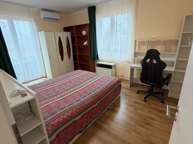 Eladó lakás Pécs, Uránváros, Esztergár Lajos utca 58 nm