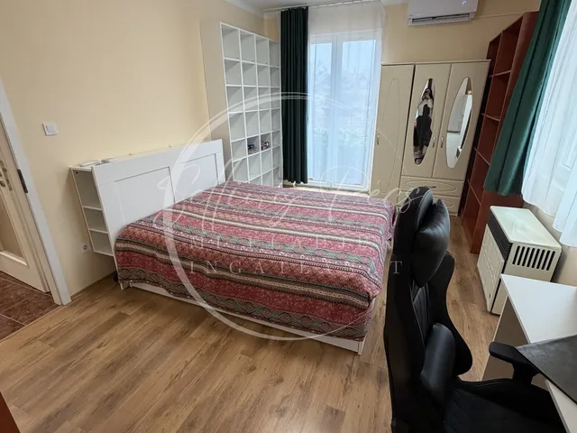 Eladó lakás Pécs, Uránváros 58 nm