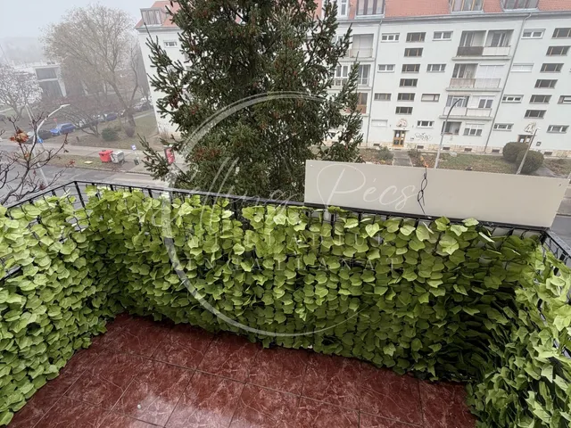 Eladó lakás Pécs, Uránváros, Esztergár Lajos utca 58 nm