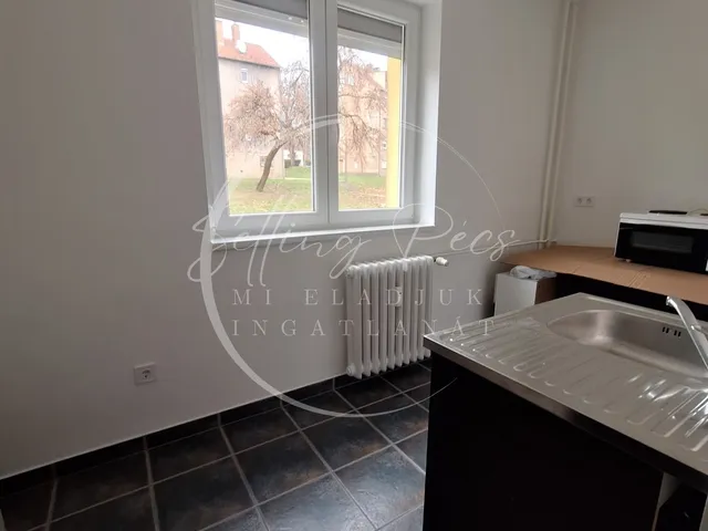 Eladó lakás Komló 43 nm