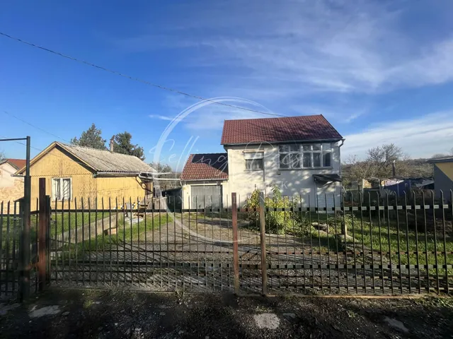 Eladó ház Pécs 69 nm