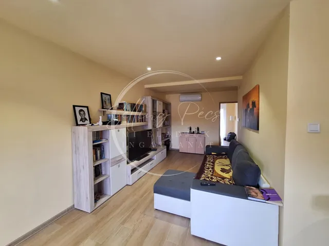 Eladó lakás Komló, Kenderföld 86 nm