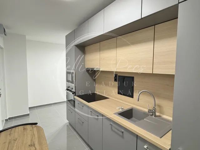 Eladó lakás Pécs, Egyetemváros, Építők útja 54 nm