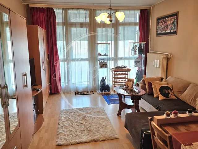 Eladó lakás Pécs, Uránváros 54 nm