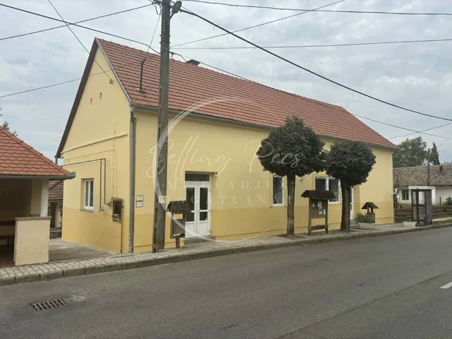 Eladó ház Pócsa 180 nm