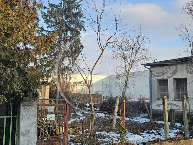 Eladó telek Pécs, Gyárváros 1054 nm