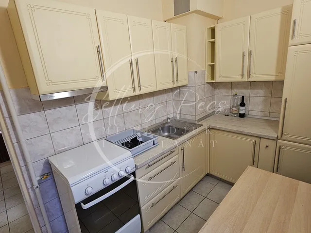 Eladó lakás Pécs, Egyetemváros 54 nm