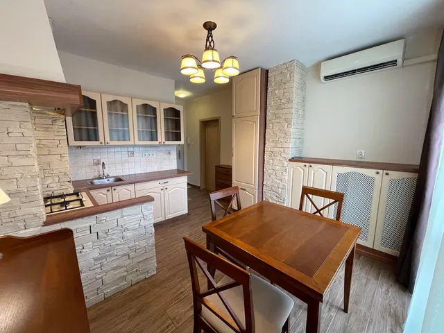 Kiadó lakás Pécs, Belváros, Madách Imre utca 35 nm