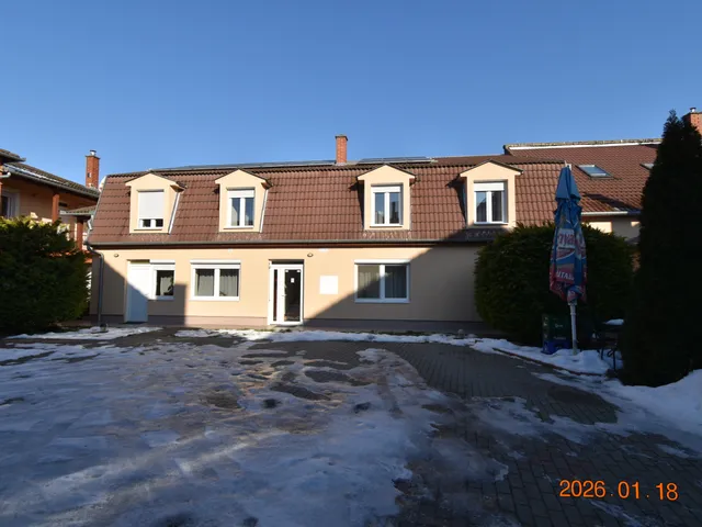 Eladó kereskedelmi és ipari ingatlan Szigetvár 685 nm