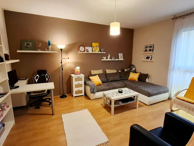 Eladó lakás Pécs, Uránváros 54 nm