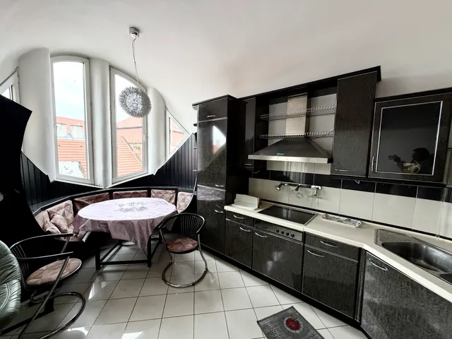 Eladó lakás Pécs, Belváros 118 nm