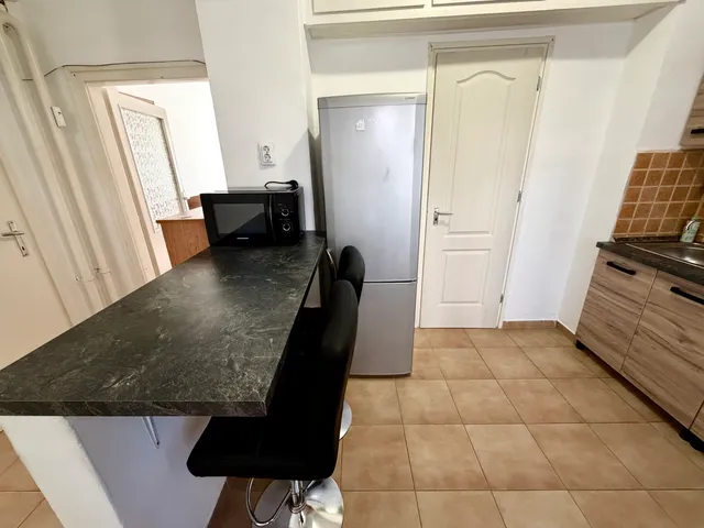 Eladó lakás Pécs, Uránváros 39 nm