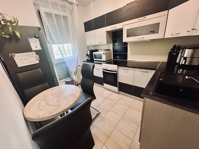 Eladó lakás Pécs, Kertváros, Csikor Kálmán utca 59 nm