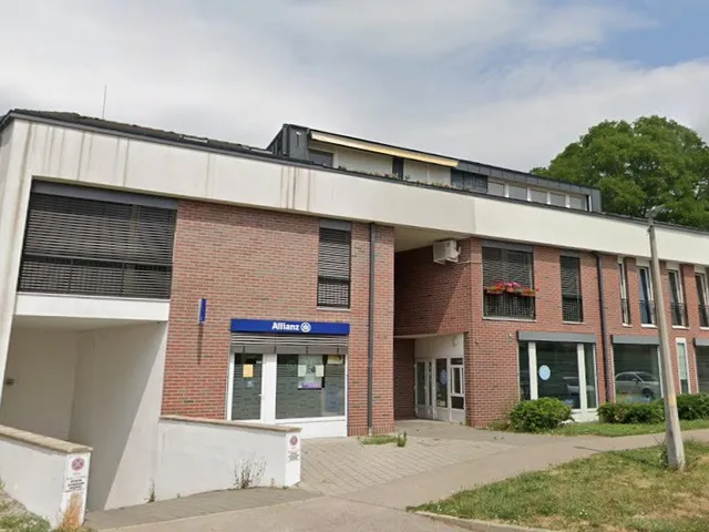 Eladó garázs Kozármisleny, Pécsi utca 18 nm