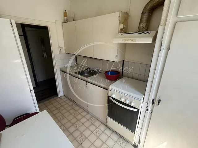 Kiadó lakás Pécs, Egyetemváros, Építők útja 52 nm