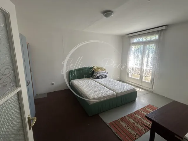 Kiadó lakás Pécs, Egyetemváros, Építők útja 52 nm