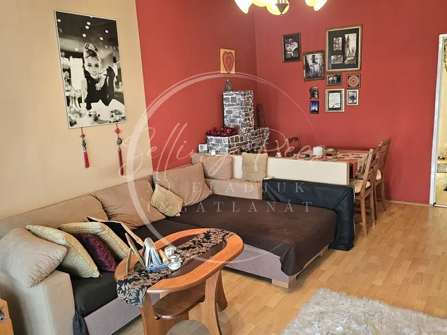 Eladó lakás Pécs, Uránváros 54 nm