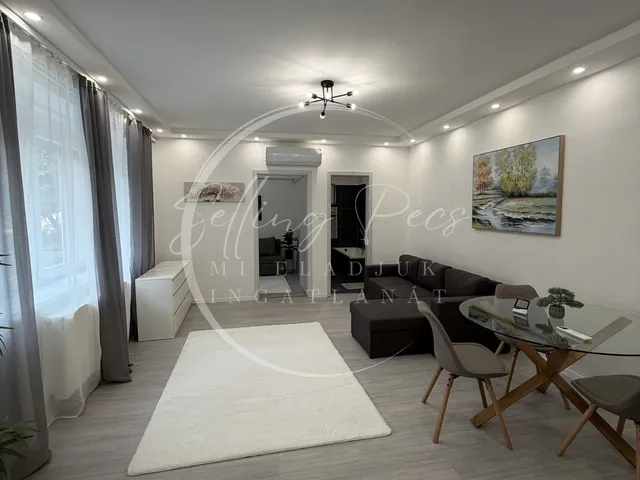 Eladó lakás Pécs, Belváros, János utca  45 nm