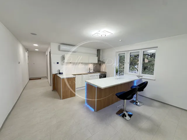 Eladó lakás Komló, Kökönyös 52 nm