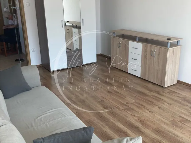 Eladó lakás Pécs, Kertváros 35 nm