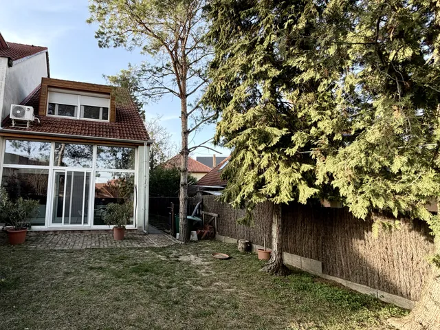 Eladó ház Pécs, Piricsizma, Kispiricsizma dűlő 34 115 nm