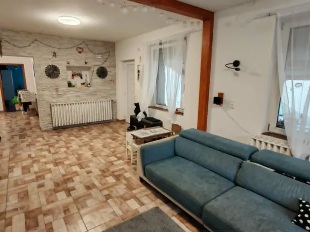 Eladó ház Hobol, Mátyás Király utca 125 nm