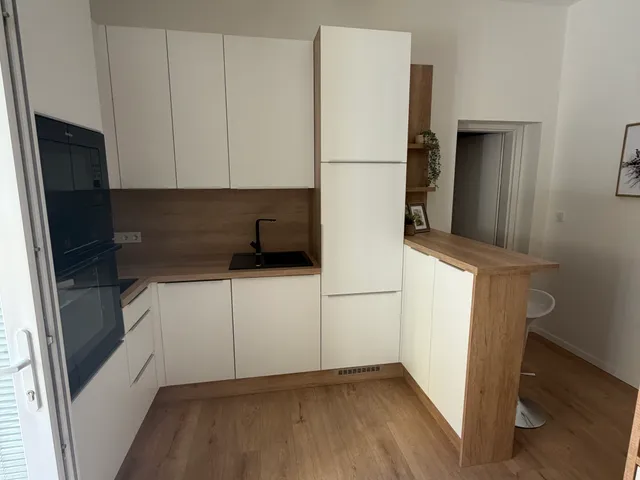 Eladó lakás Pécs, Belváros 24 nm