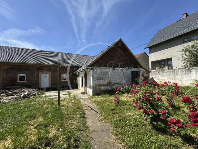 Eladó ház Pécs, Vasas, Mázsaház utca 90 nm