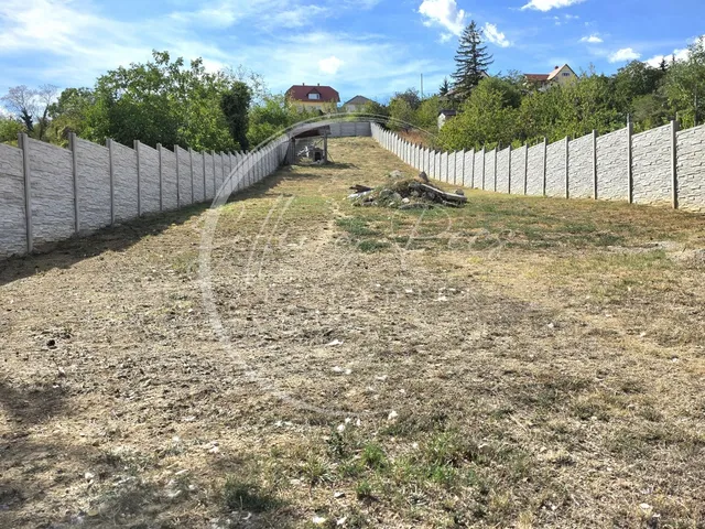 Eladó telek Pécs, Rácváros 1302 nm