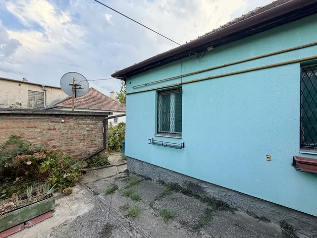 Eladó ház Pécs, Budai külváros 68 nm